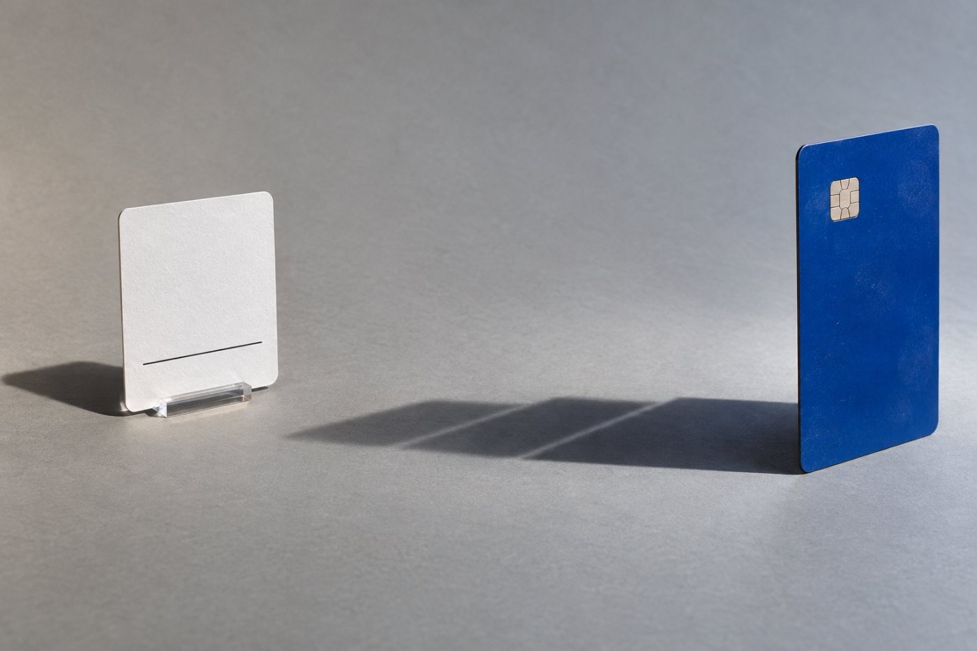 GoCardless un Stripe kartes komisiju salīdzinājums pie 20, 200 un 2000 eiro regulāriem maksājumiem.