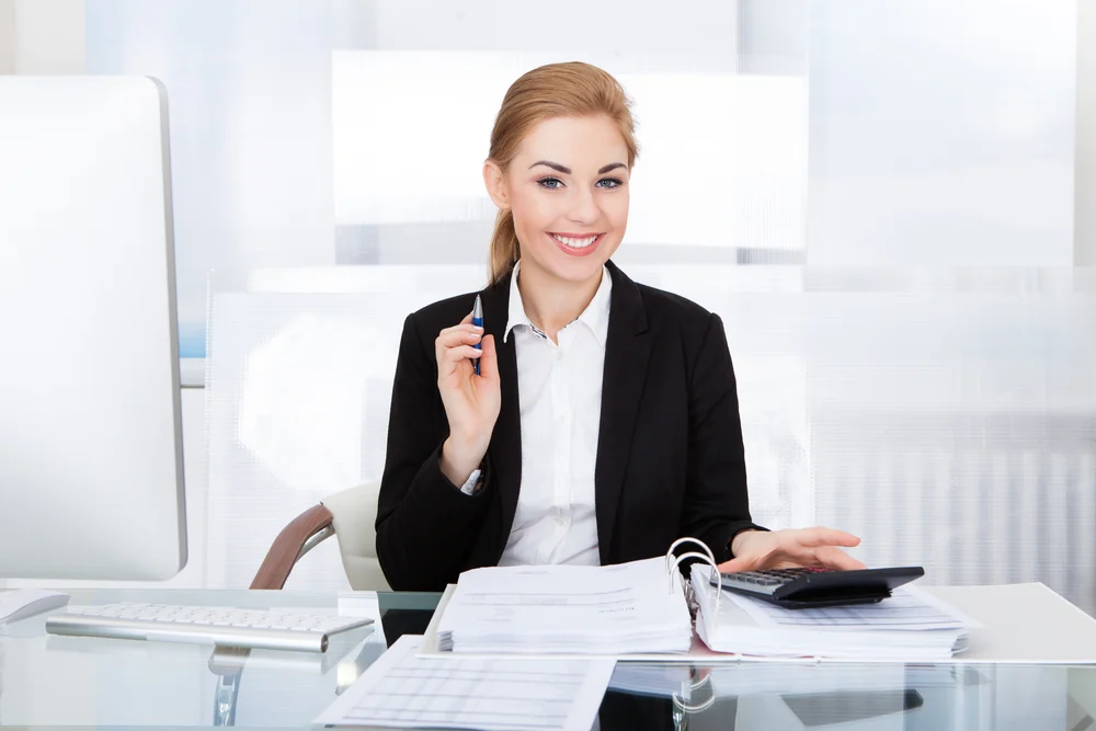 ТОП-10 бухгалтерских программ и сервисов: выбираем удобный софт для бухучета