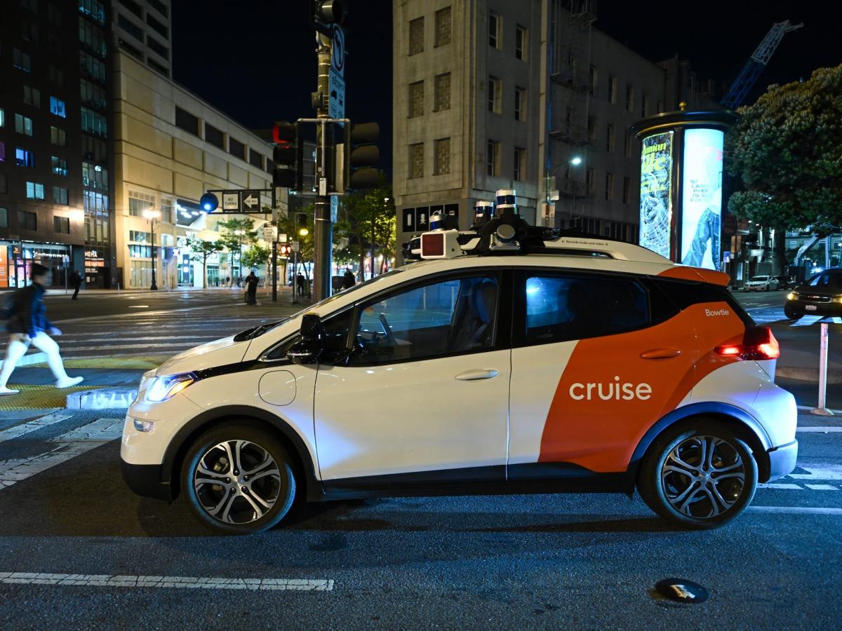 Crisis at Cruise Deepens as Self-Driving Car Company Announces Layoffs