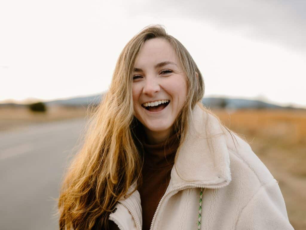 10 Best Scientifically Proven Tips to Stay Happy All The Time