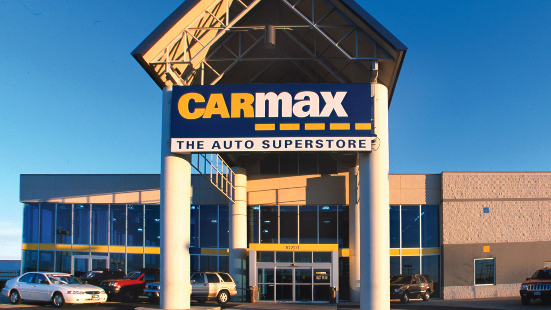 CarMax – Buying And Selling A Car The Right Way