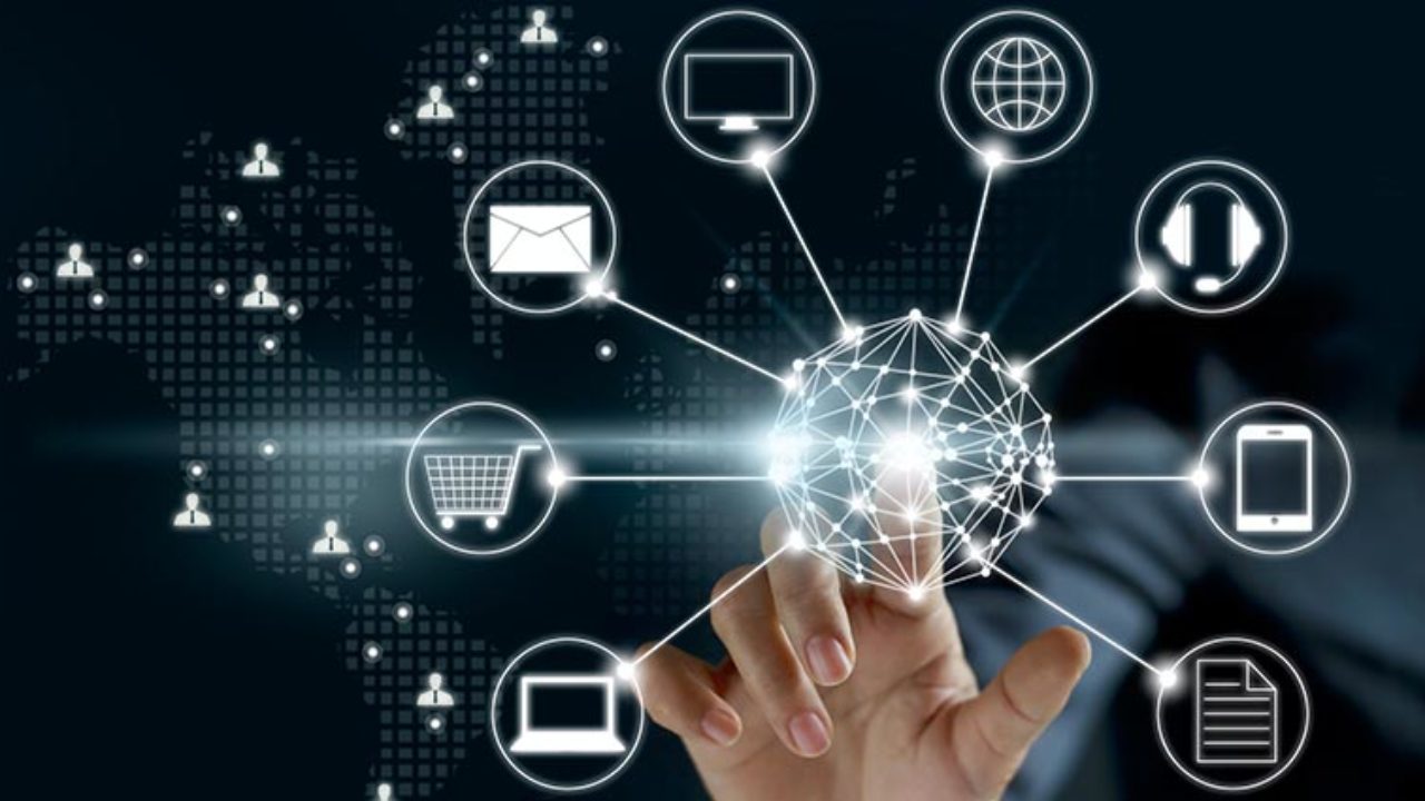 Contact Center Omnichannel Routing: The What & Why Explained