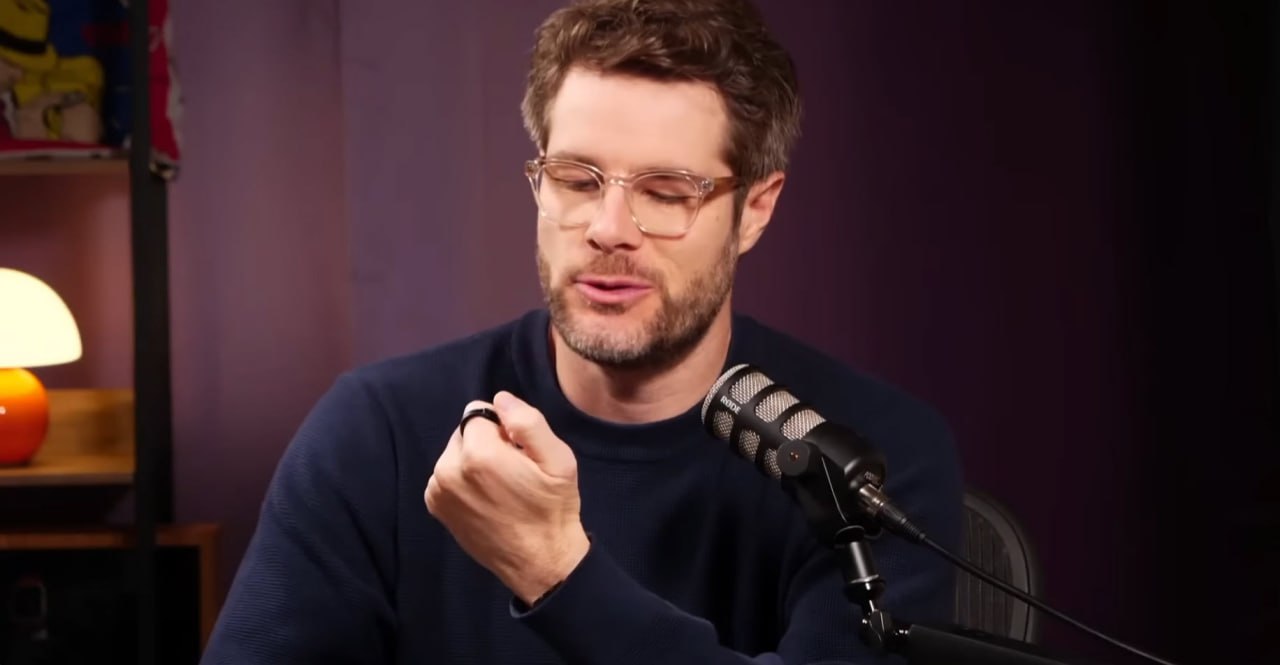 Pebble's Founder Reinvents Wearables with a $75 "Brain Memory" Ring: Simple, Open-Source, and Subscription-Free