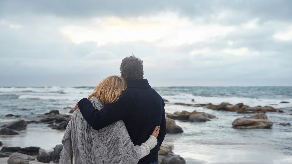 Что такое любовь: основные признаки, стадии и отличия от влюбленности