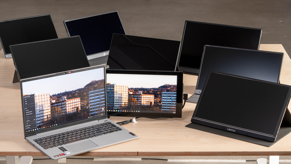 How to Use a Portable Monitor for Remote Work