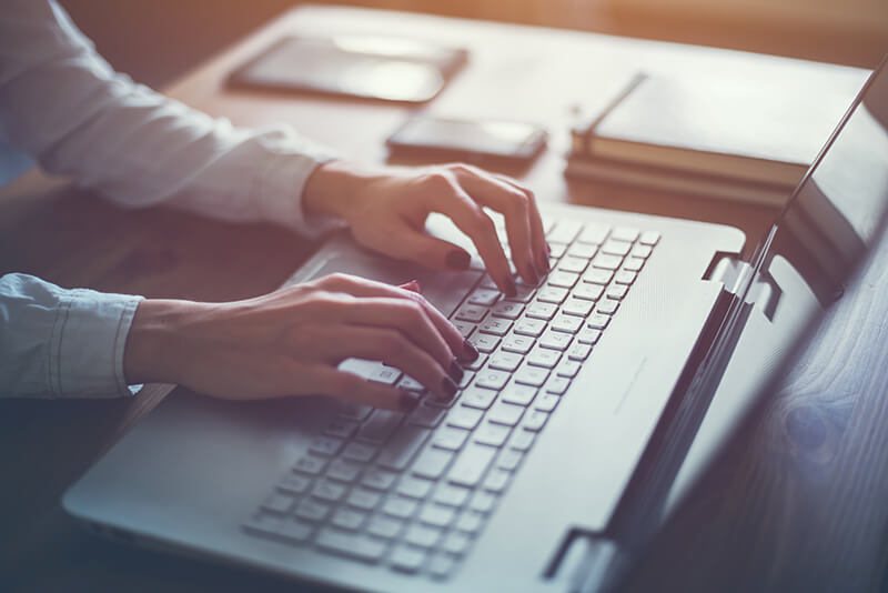 The Main Benefits of Writing Services for Non-Native English Speakers
