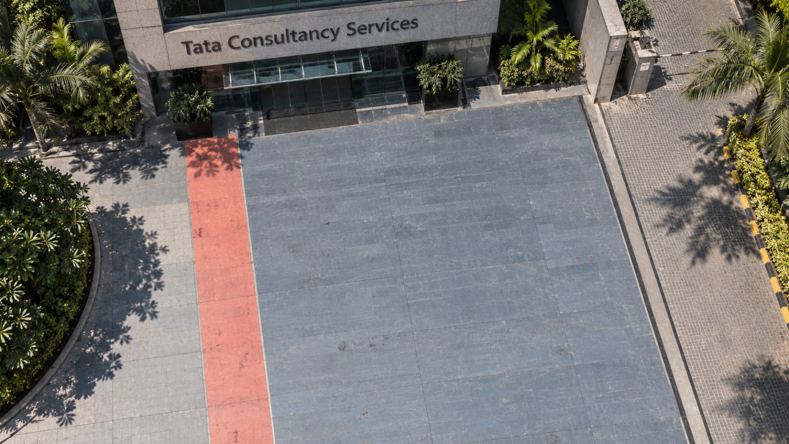 TCS की AI राजस्व-दर 3.1 अरब USD—कुल वृद्धि फिर भी एक प्रतिशत से कम