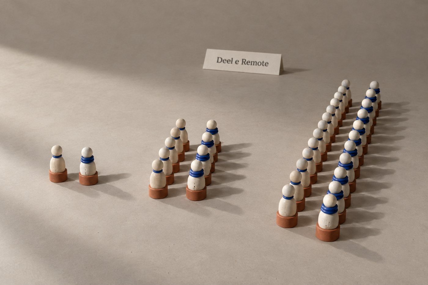 Confronto per uno, cinque e diciotto dipendenti in Italia con retribuzioni e contributi separati dalle tariffe EOR di Deel e Remote.