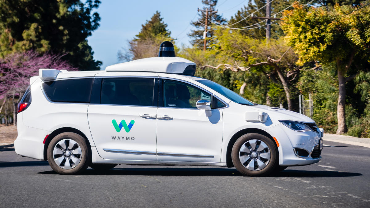 Study Finds Self-Driving Waymos Are More Expensive Than Taxis, Take Twice as Long to Get to Destination