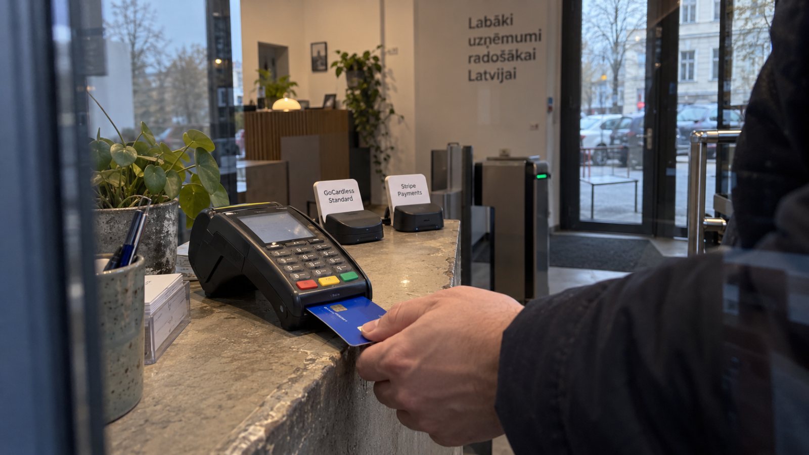 GoCardless vai Stripe: lielam abonementam kartes ērtums var maksāt vairāk