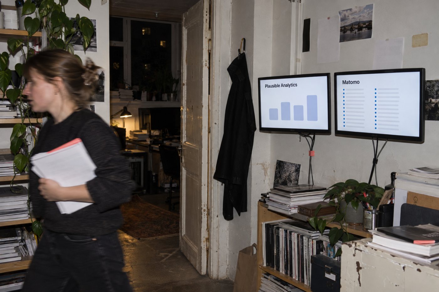 Plausible’i Stats API koondab veebistatistikat, isemajutatud Matomo võimaldab väljastada üksikute külastuste andmeid.