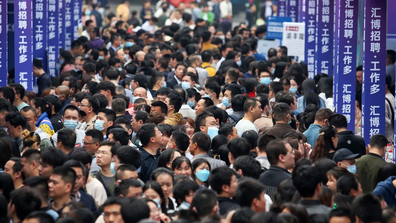 China Suspends Youth Unemployment Data for Long Time