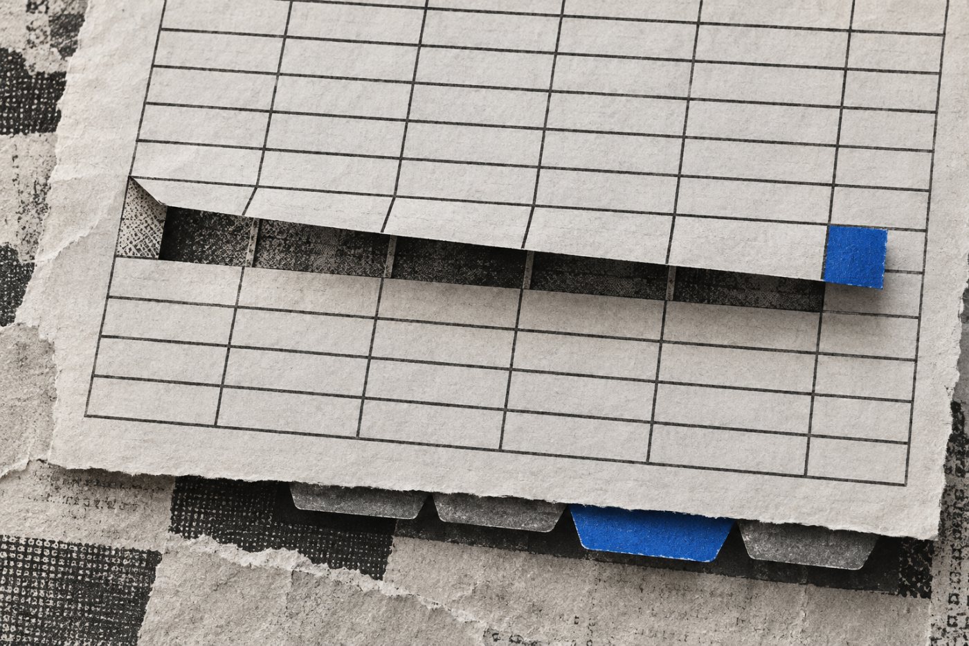 Skjulte rader og ark i en Excel-arbeidsbok blir synlige før de vurderes for fjerning.