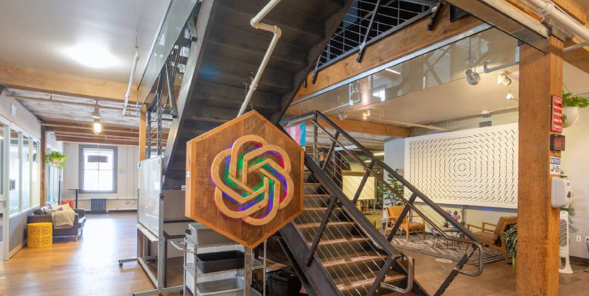 GPT-5 to Feature Built-In Hallucination Detector as OpenAI Unveils New Architecture