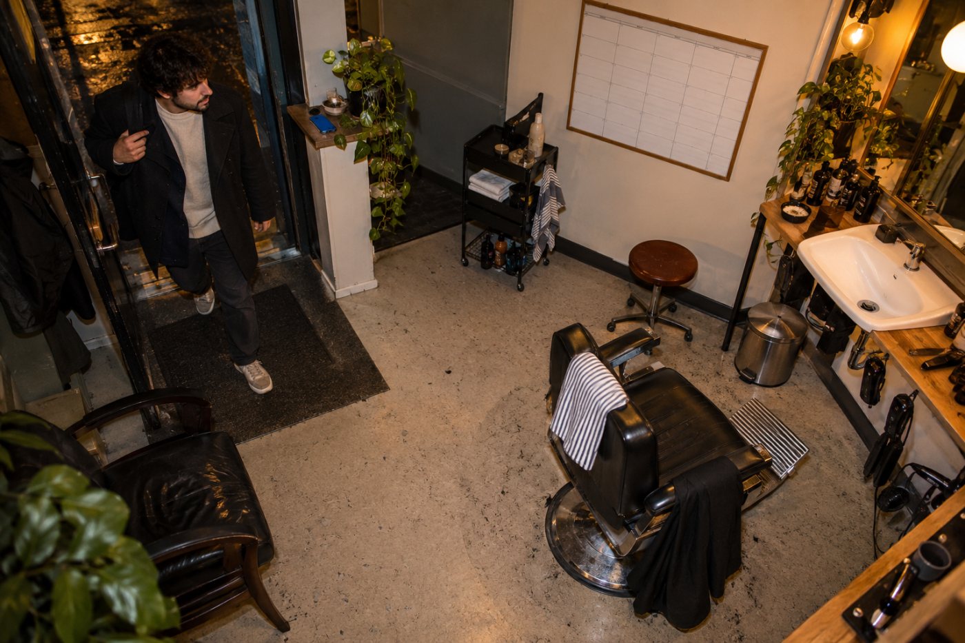 En kunde ankommer til en booket ydelse; bookingsystemet er en særskilt del af valget af Squarespace.