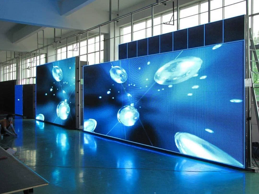 4 Types of LED Screens and How to Use Them in Your Organization