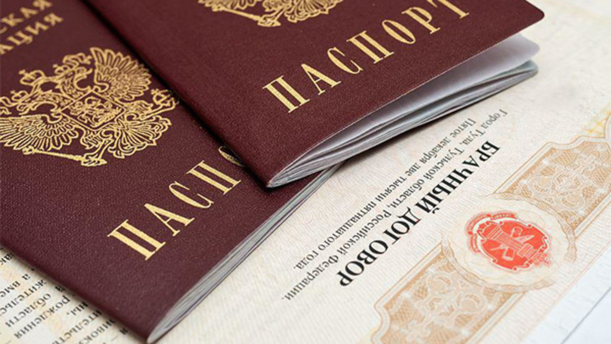 Брачный контракт: как и стоит ли заключать в России