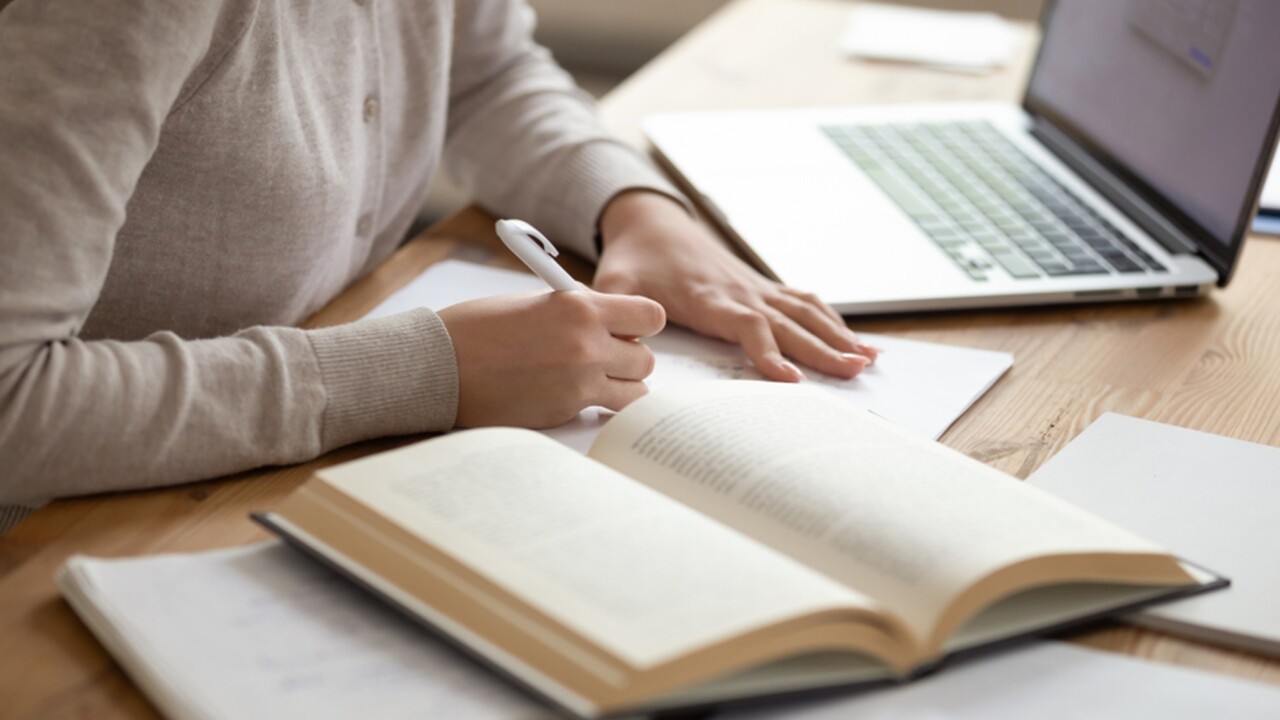 What Everyone Should Know About Essay Writing