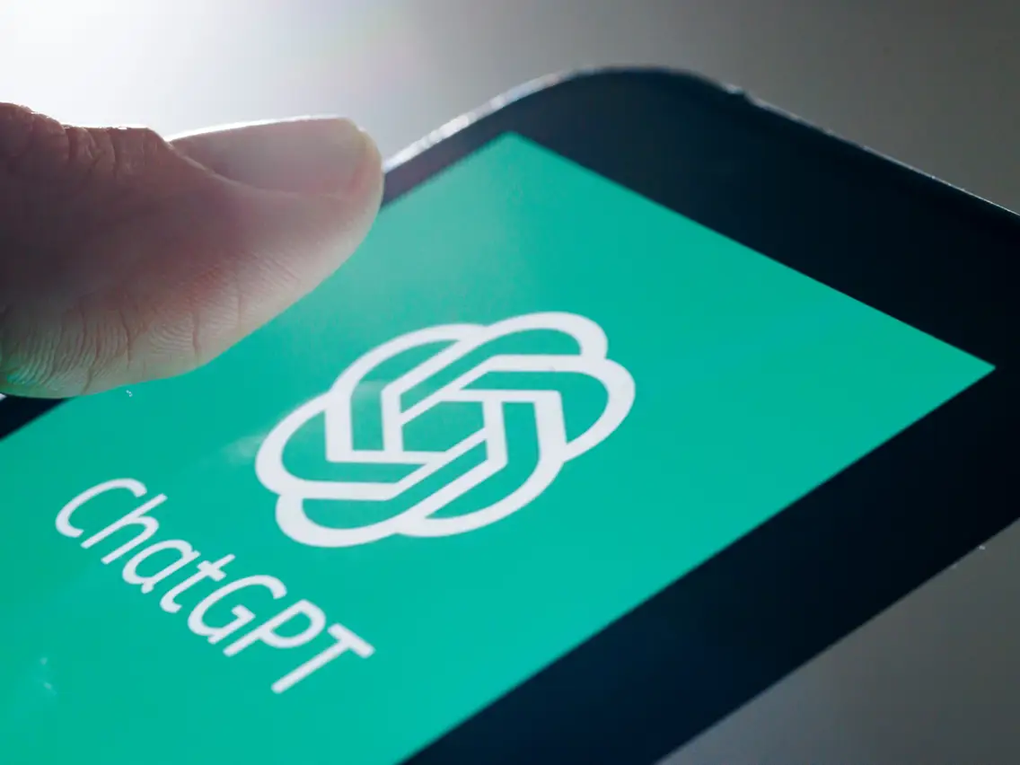 ChatGPT: Artificial Intelligence Causes a Sensation with Amazingly Good Answers