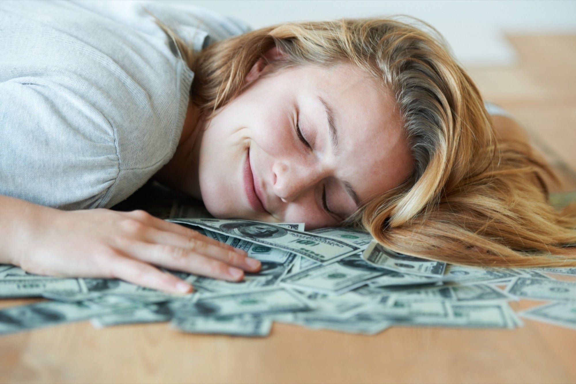How to Make Money While You Sleep in 2025