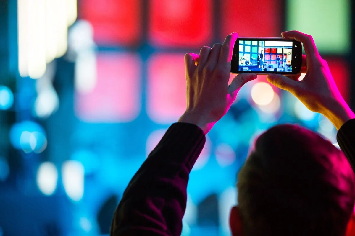 ТОП-10 бюджетных смартфонов 2022: для СММщика, сторисмейкера, блогера