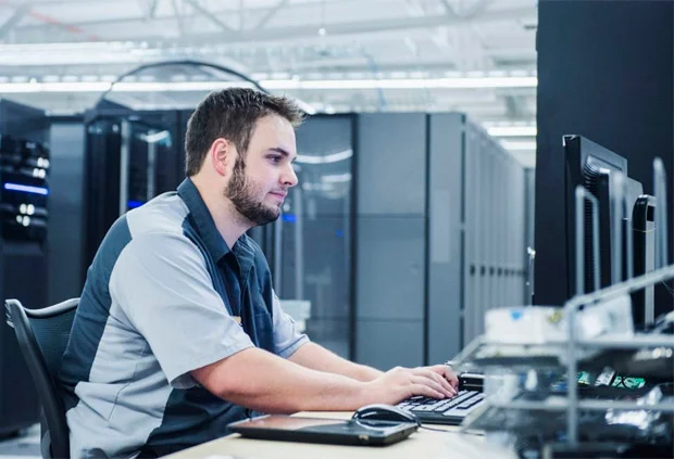 Кто такой архитектор программного обеспечения, какие у него обязанности и как им стать