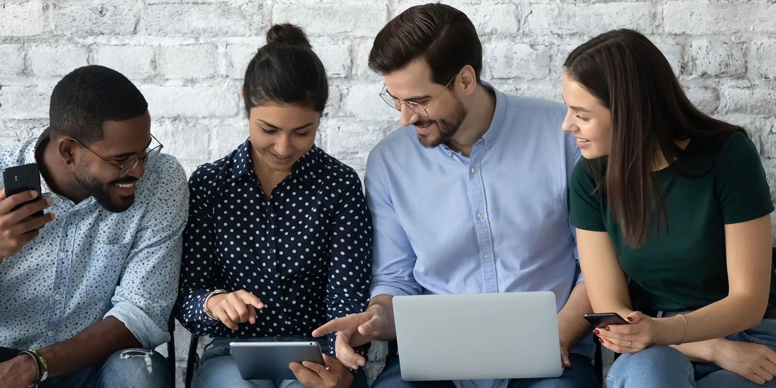 Top 8 Online Tools to Boost Your Job Search