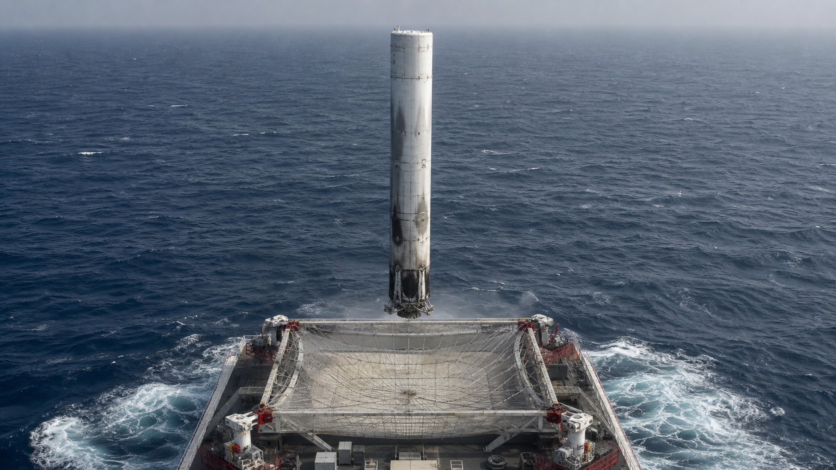 Китай вернул ступень Long March 10B сетью на морской платформе