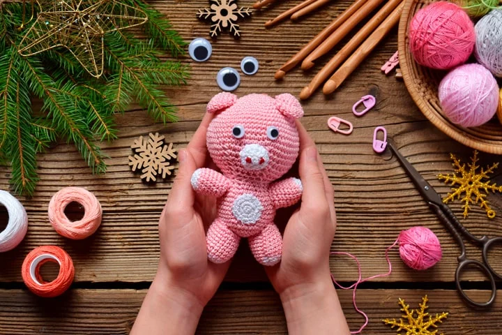 Как заработать на рукоделии: идеи для творчества и бизнеса, способы реализации, возможный доход + советы для новичков