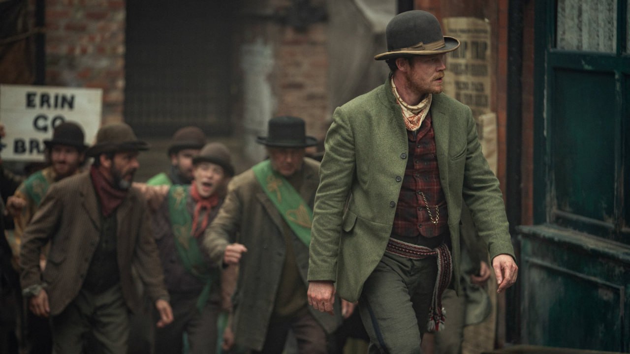 Steven Knight Unveils First Glimpses of New Series "House of Guinness"