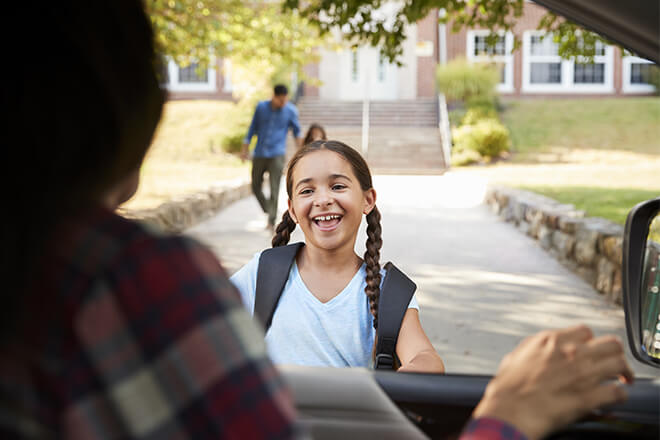 How to Safely Coordinate Pickup at Your Child’s School