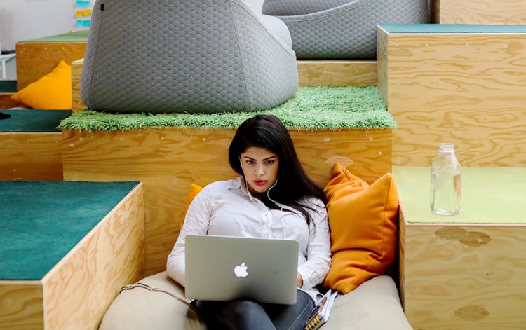 Когда лучше арендовать офис, а когда — работать в коворкинге