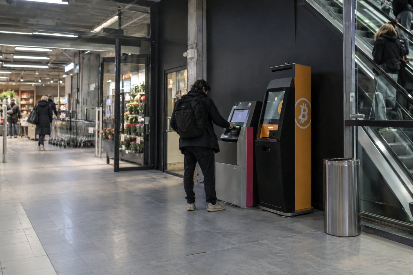 Kjøp og salg av bitcoin har hver sin kroneverdi og transaksjonskostnad i tapsberegningen.