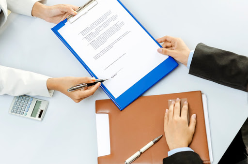 Как вернуть деньги по расписке: куда обращаться и что делать