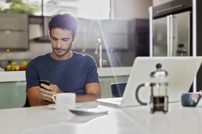 Как заработать на перепродаже товаров: способы, площадки для торговли и возможные риски