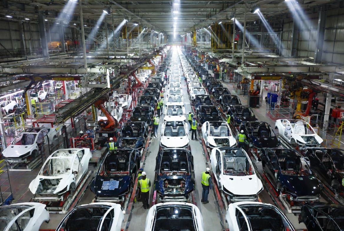 Tesla поставила рекордные 480 тысяч машин за квартал, но акции рухнули на 7%