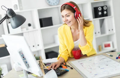 Продуктовый дизайнер – кто это такой, что делает и сколько зарабатывает