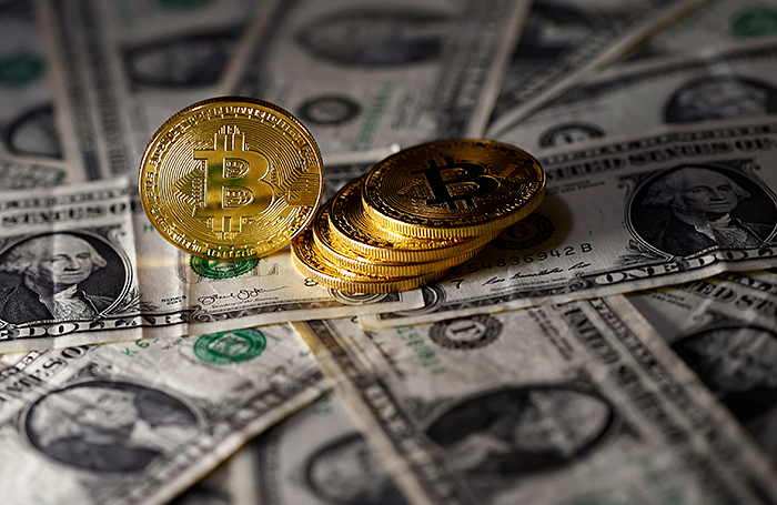 Как купить, продать и обменять криптовалюту на примере биткоина