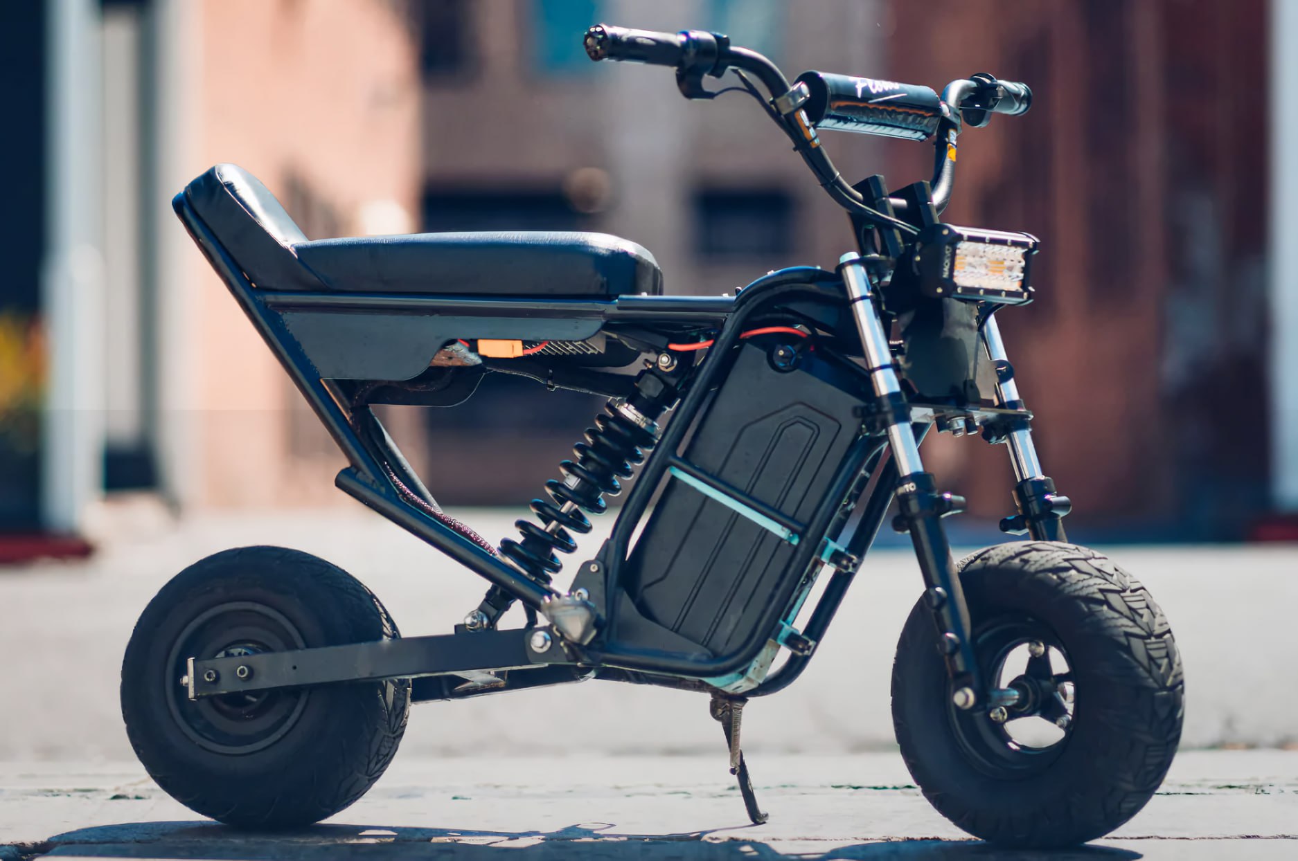 U.S. Startup Unveils Electric Bike That Pops Wheelies at the Push of a Button