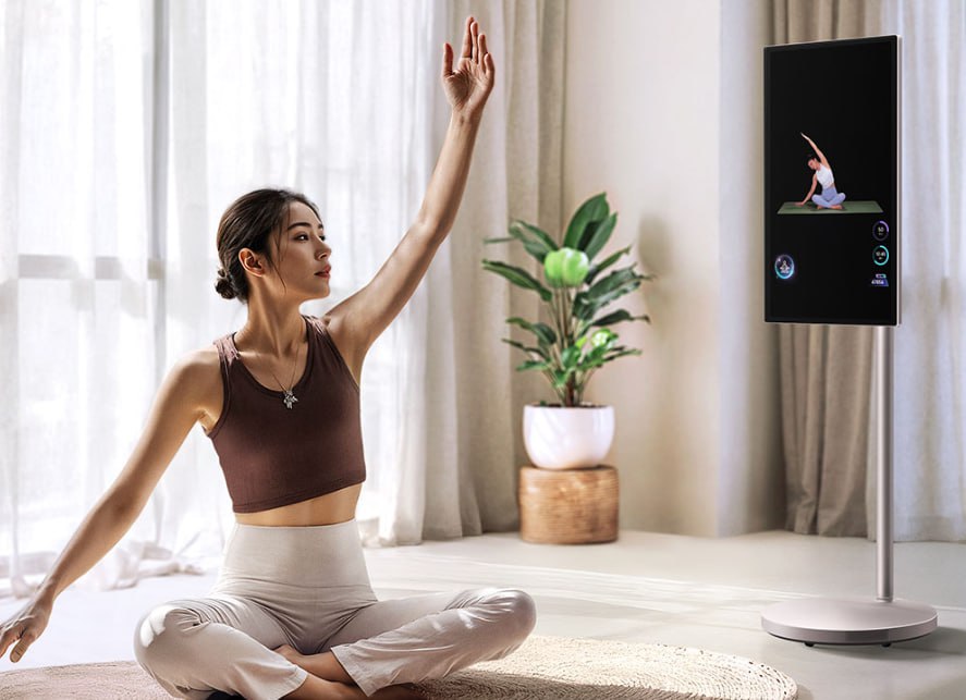 Xiaomi Unveils a Giant Wheeled Tablet: A 27-Inch Full HD Touchscreen That Redefines Mobile Entertainment