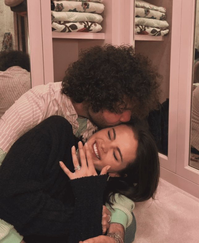 Taylor Swift's unique 7-word response to Selena Gomez's engagement