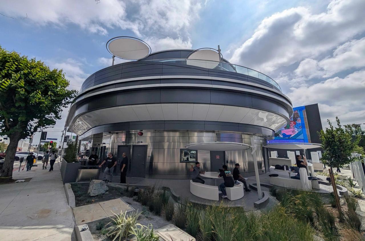 Tesla Diner & Drive-In Opens in Hollywood: A Retro-Futuristic Blend of Charging and Cinema