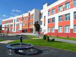 Как устроено образование в частных школах в России