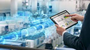 How to Succeed in the Tech Industry: 5 Best Courses for a Skills Upgrade