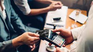 Как выбрать идеальную банковскую карту