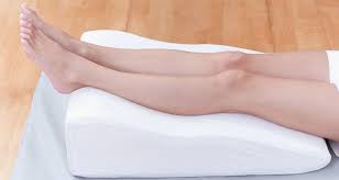 How To Improve Your Health With An Orthopedic Leg Pillow