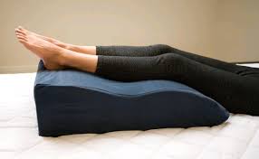 How To Improve Your Health With An Orthopedic Leg Pillow
