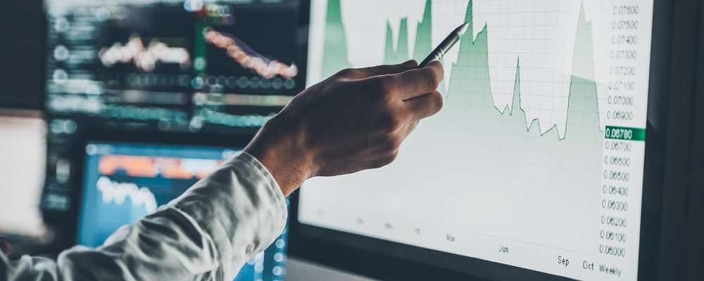 Чем занимается финансовый аналитик и как им стать
