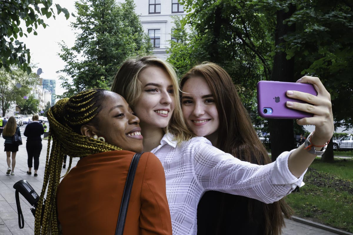 Как студенту быстро найти подработку