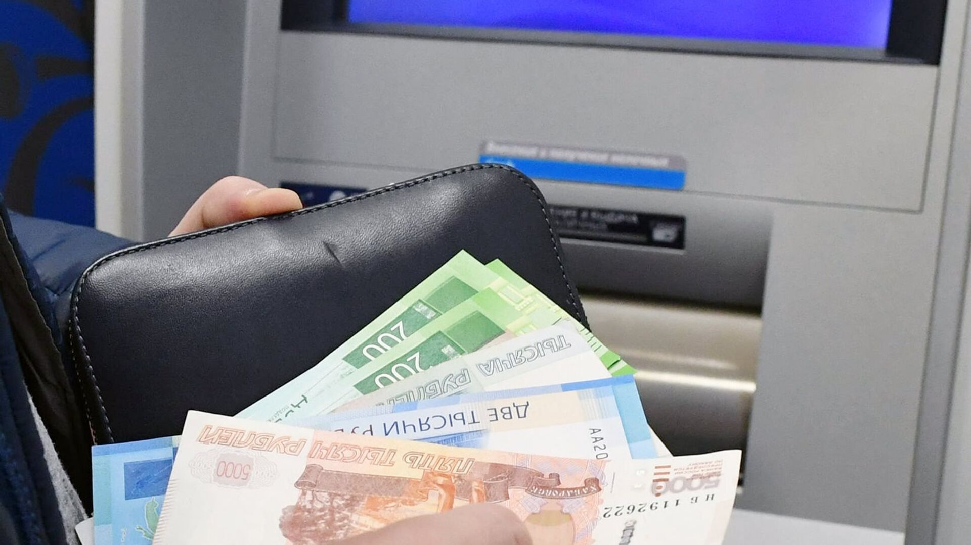 Топ-5 способов украсть деньги через банкомат